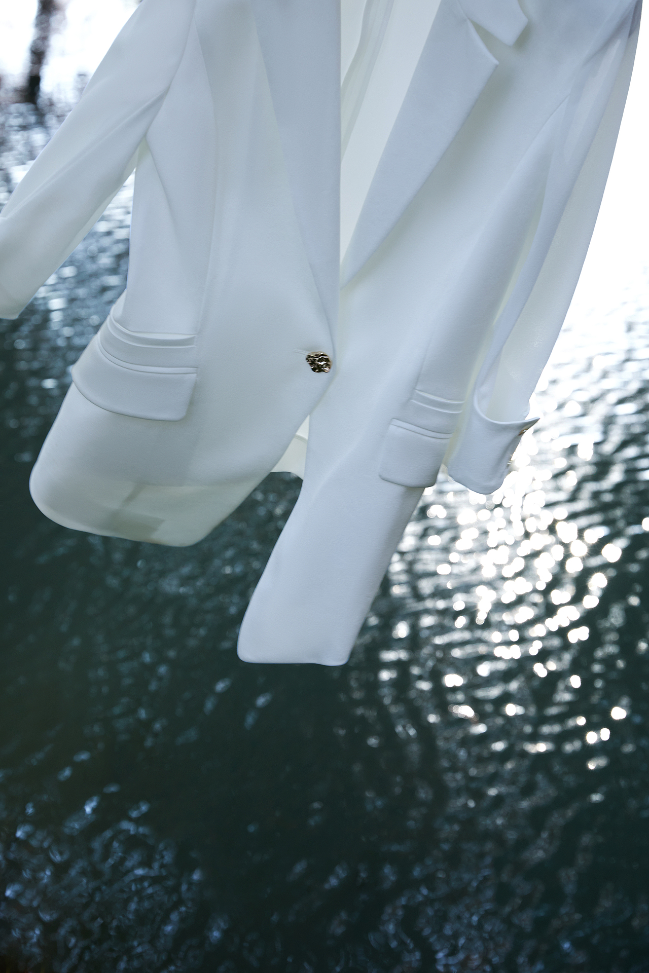 服装拍摄｜杂志静物 户外服装拍摄