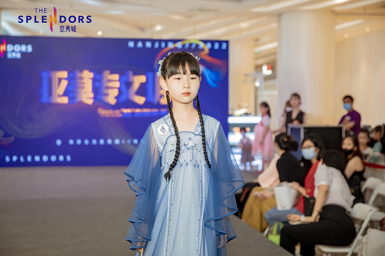 活动实录| 金茂汇览秀城超级61 Fun肆玩乐（图ZMzA0MjMxMDY0） - 其他摄影 - 站酷设计师南京奥格视通原创素材 - 站酷ZCOOL