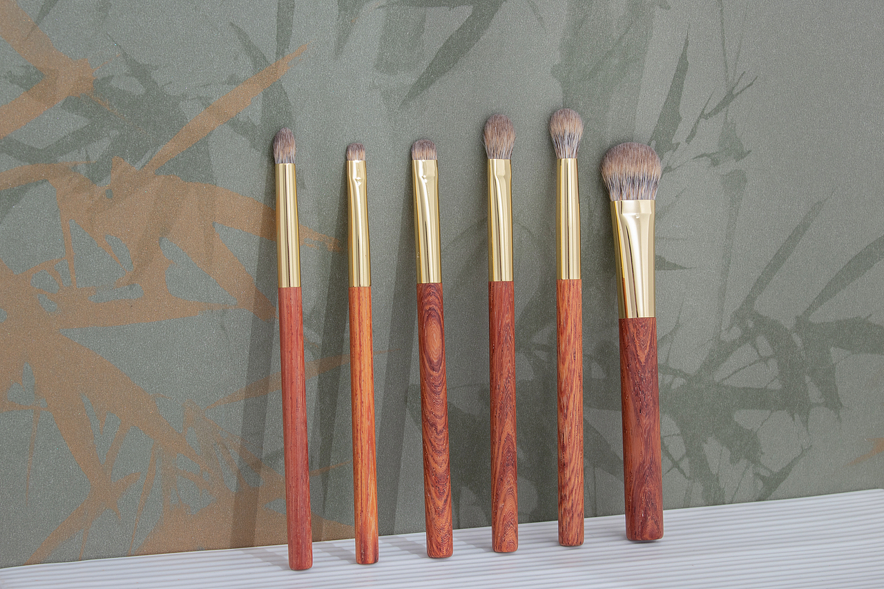 化妆刷（图ZMzIyMzA0OTY4） - 产品摄影 - 站酷设计师姚曳86原创素材 - 站酷ZCOOL