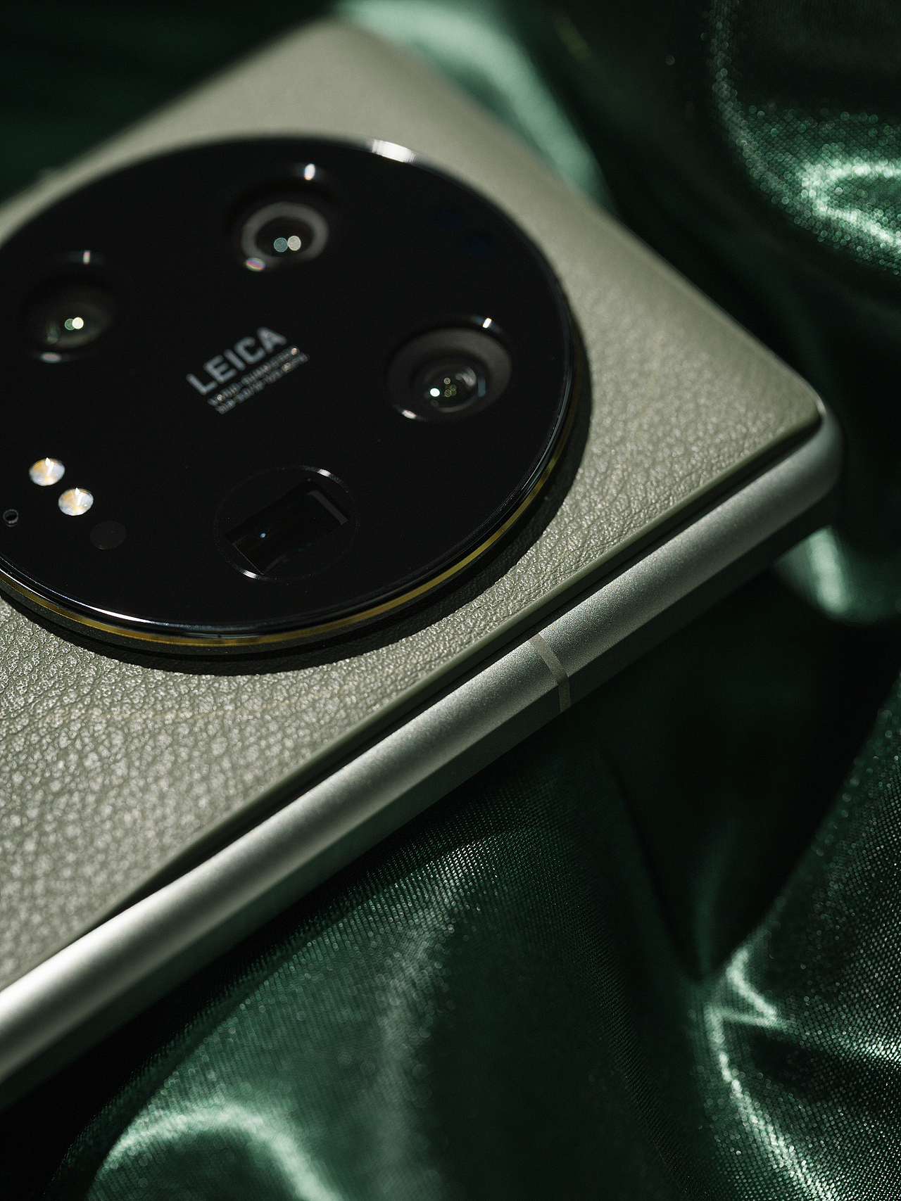 小米13 Ultra橄榄绿（图ZMzM4NjY2NzY4） - 产品摄影 - 站酷设计师ShouziVision原创素材 - 站酷ZCOOL