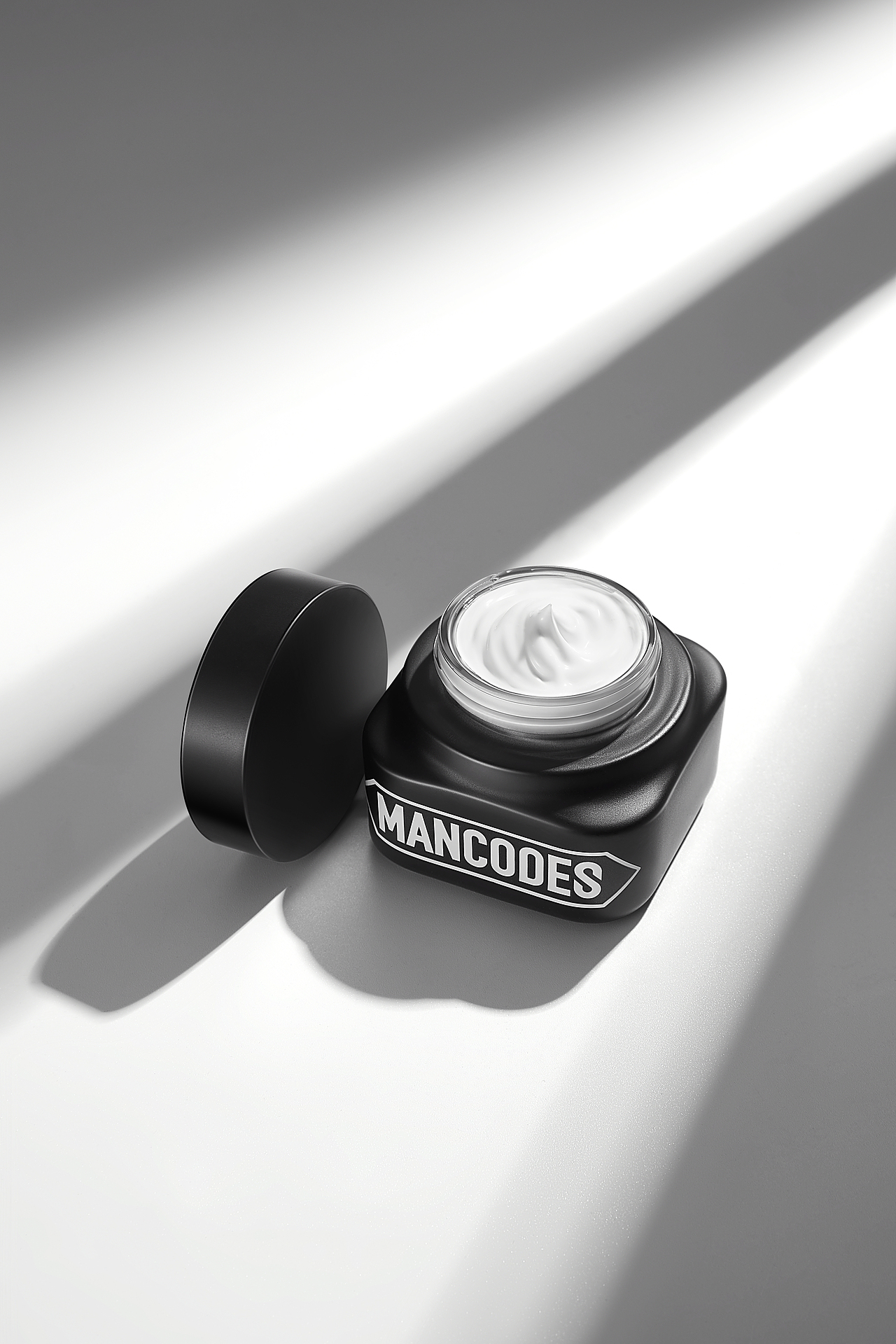 左颜右色-修颜霜-素颜霜（图ZMzQyNDY1NDQ4） - 修图/后期 - 站酷设计师灰机brilliant原创素材 - 站酷ZCOOL