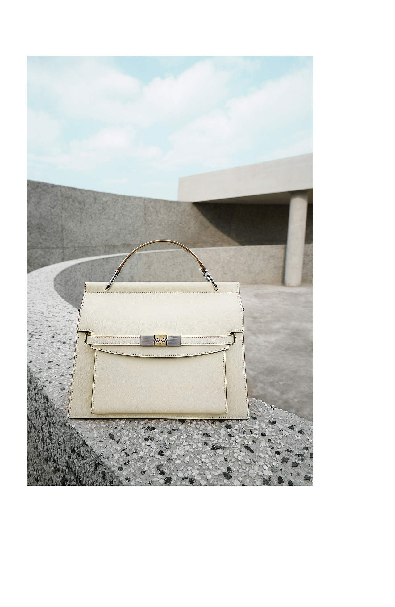 女包拍摄 | HONGU 2022 秋冬 ONLINE（图ZMzIxMzEzMDA4） - 人像摄影 - 站酷设计师森斯广告SENSI原创素材 - 站酷ZCOOL