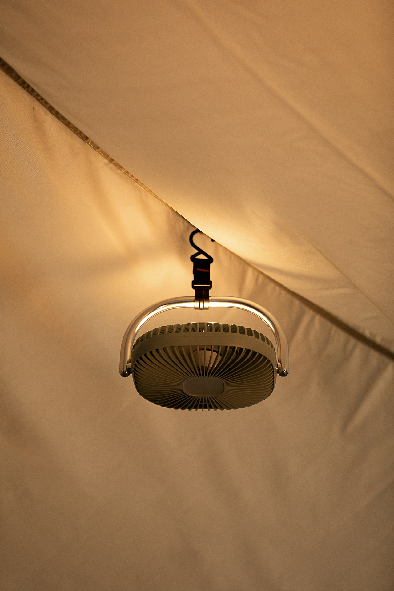 品牌案例丨优贰挂墙风扇（图ZMzQ2NTcwMzcy） - 产品摄影 - 站酷设计师白底图原创素材 - 站酷ZCOOL