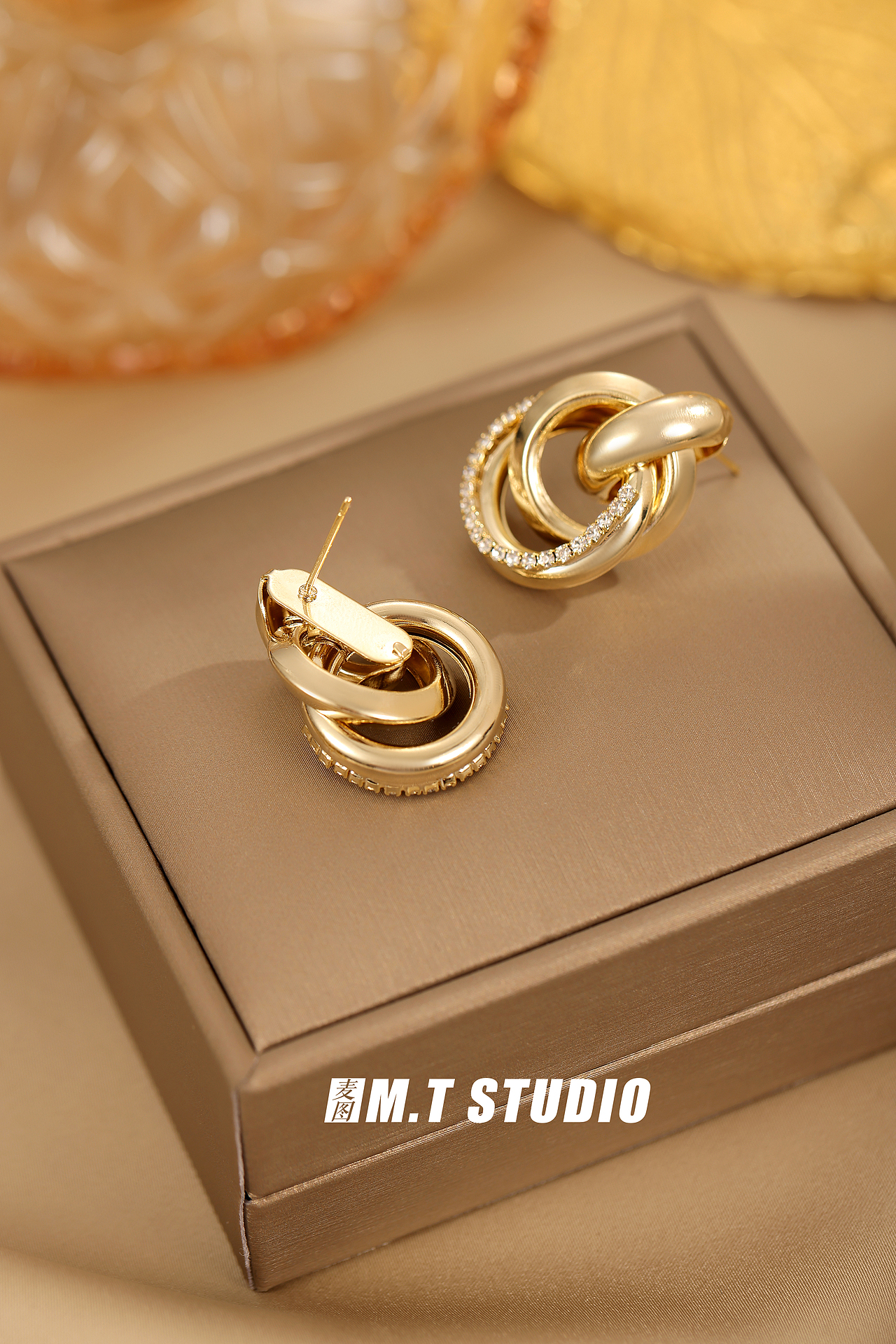 简约轻奢场景饰品静物图小众系列耳钉首饰