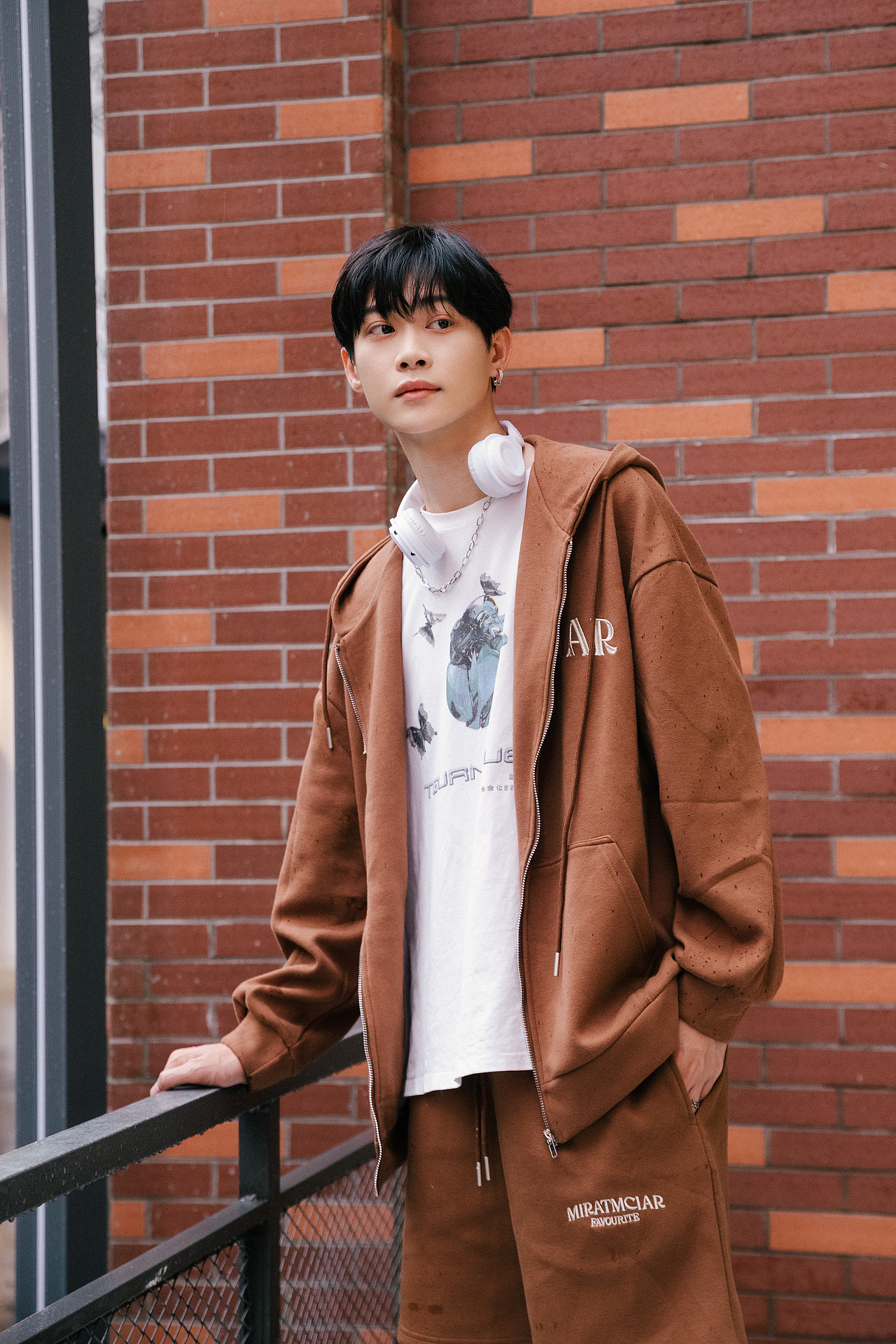 韩系杂志感男生写真情绪片