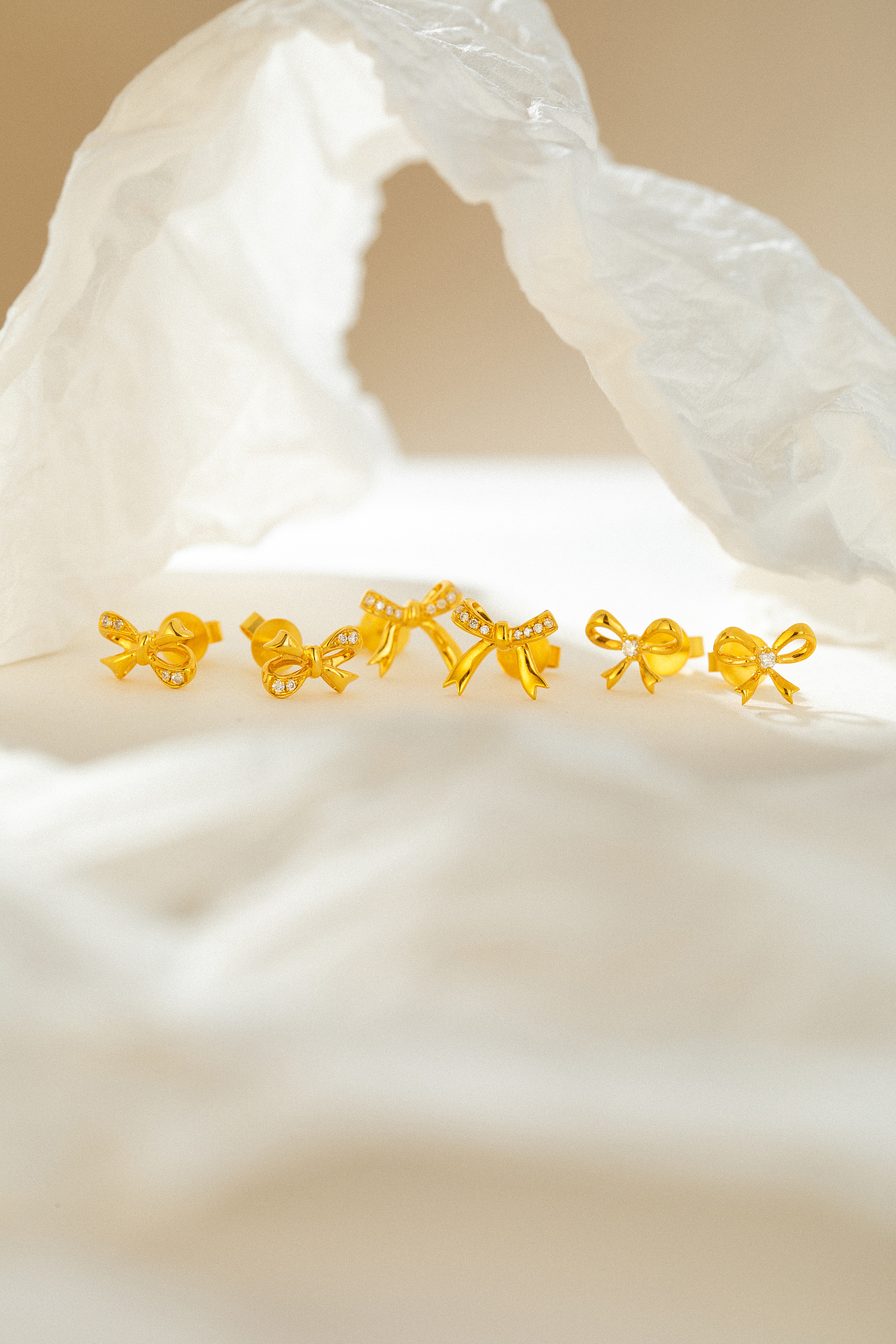 珠宝场景及佩戴图拍摄20230601（图ZMzQyMzAyODQ4） - 产品摄影 - 站酷设计师HUA2402009032原创素材 - 站酷ZCOOL