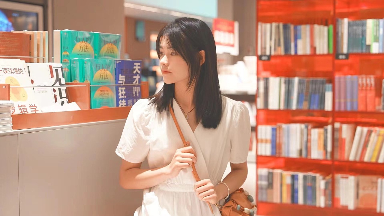 系列文艺都市情绪短片，自然植入产品信息