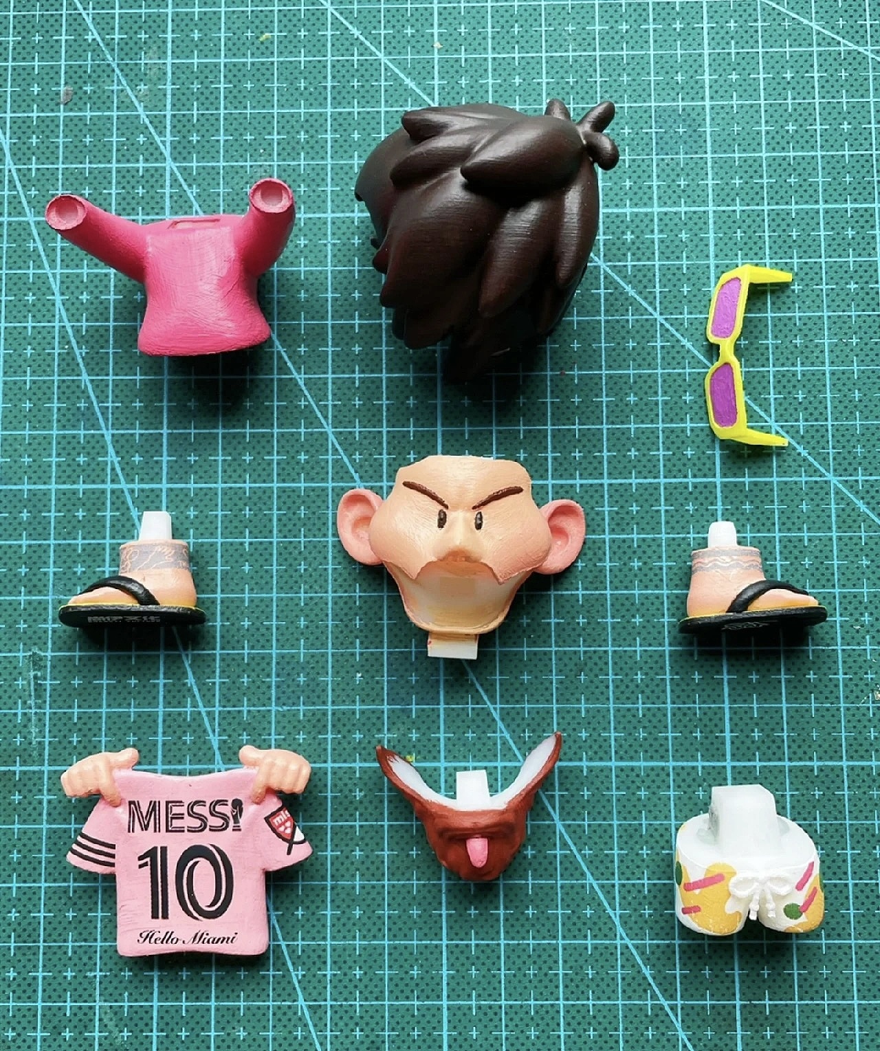 “国王的新衣”梅西潮玩手办1-5款展示(图ZMzU3NjUyMTYw) - 手办/模玩 - 站酷设计师尚亚努扎伊原创素材 - 站酷ZCOOL