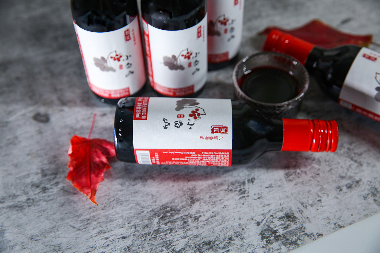 拍摄-葡萄酒小酒果酒
