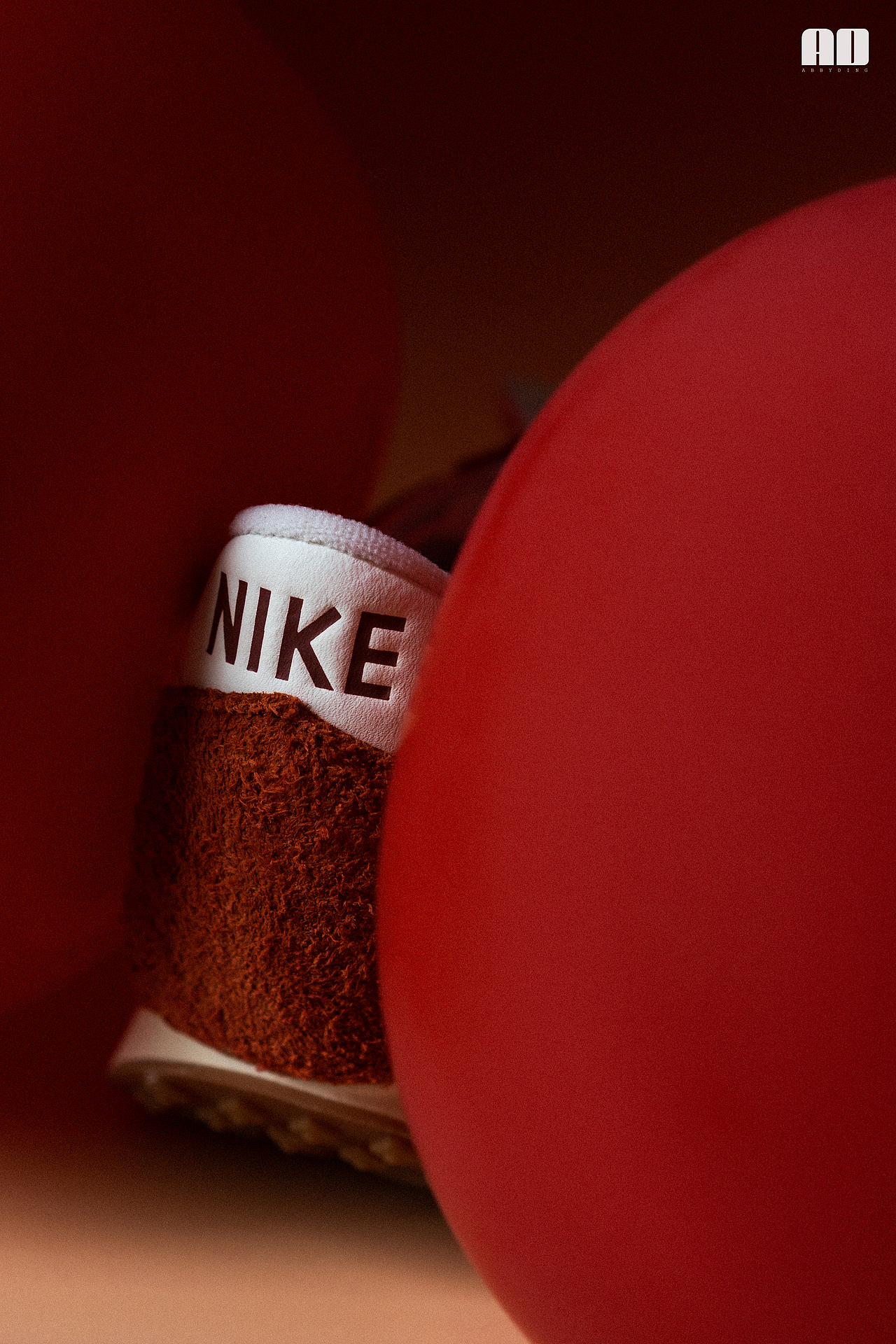 产品拍摄｜NIKE红（图ZMzcwNjIxNTIw） - 产品摄影 - 站酷设计师Abbyding原创素材 - 站酷ZCOOL