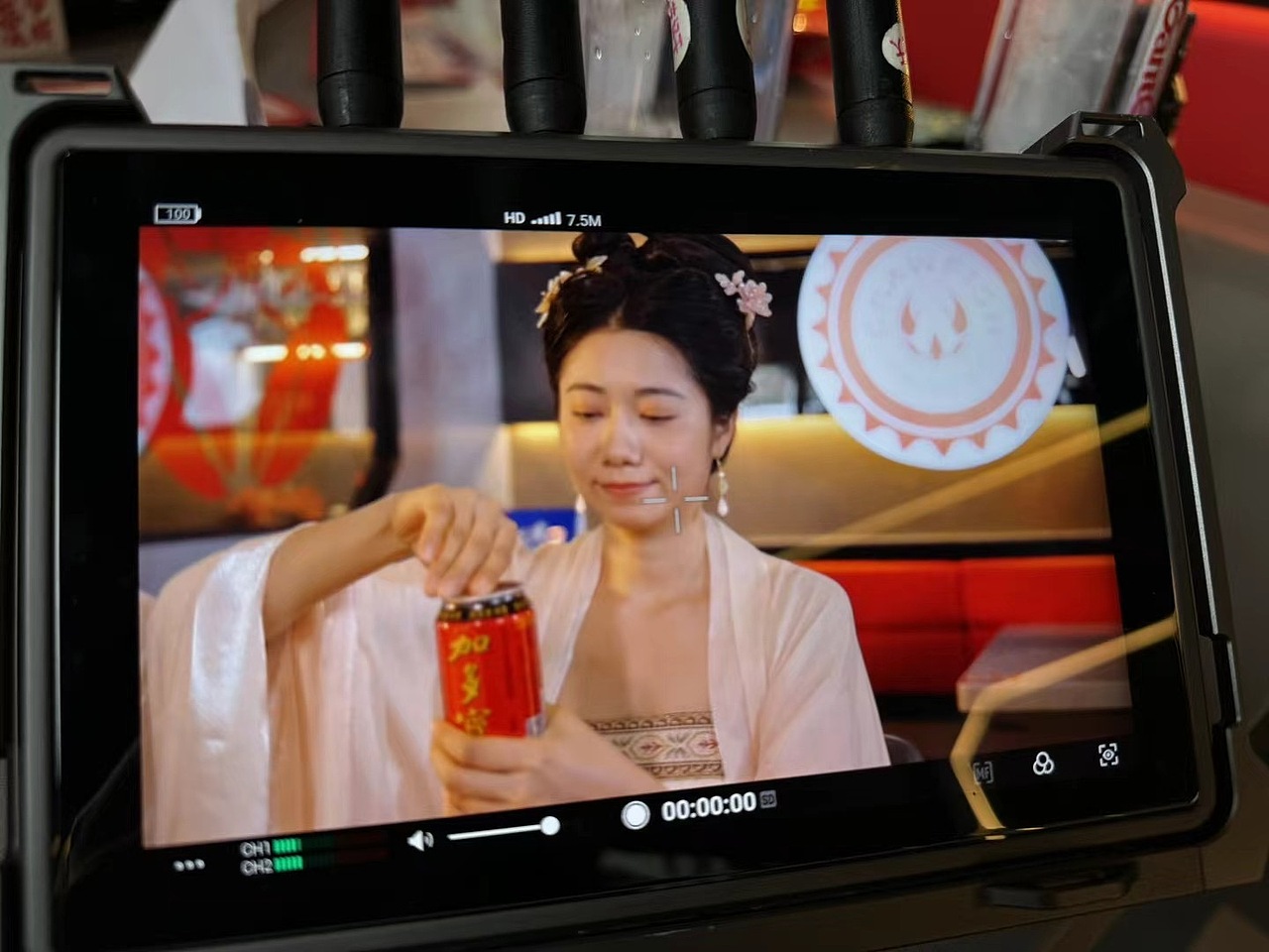 加多宝五一小广告视频 微剧情（图ZMzY5OTE3Mjk2） - 短片 - 站酷设计师林蒙被占用原创素材 - 站酷ZCOOL