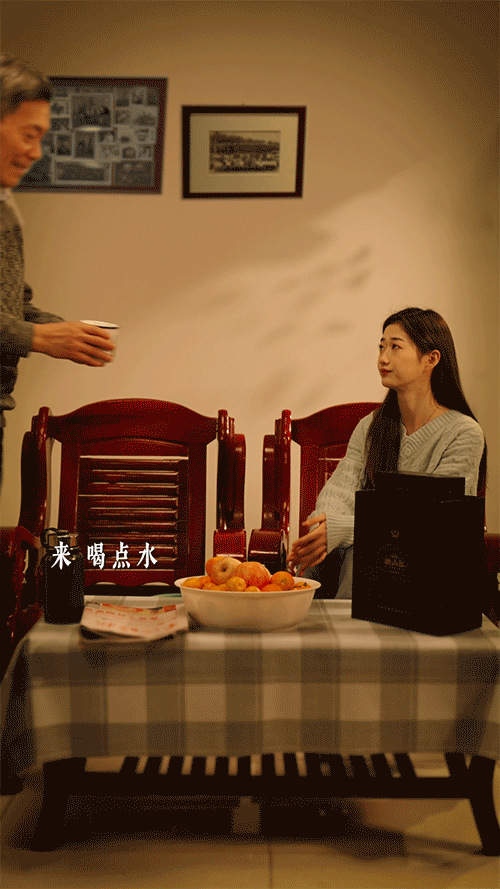 珍酒怀旧广告「珍情时刻」系列《指纹》 | 信息流广告