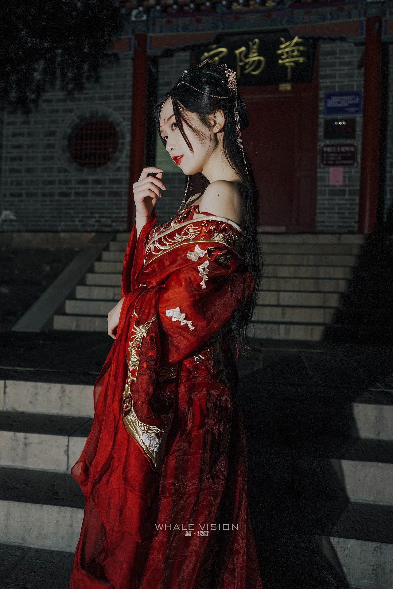 曼珠沙华【汉服】（图ZMzIwMDUzMDI4） - 人像摄影 - 站酷设计师摄影师Whale原创素材 - 站酷ZCOOL