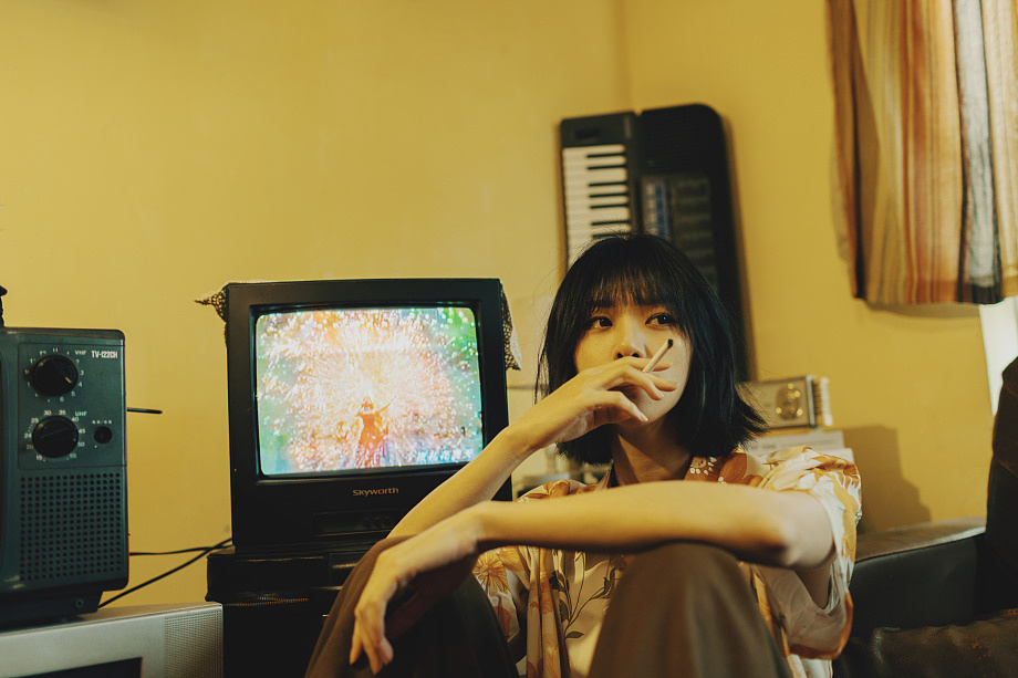 空房間（圖ZMzM2MzY5NTQ4） - 人像攝影 - 站酷設(shè)計(jì)師馬聽(tīng)潯原創(chuàng)素材 - 站酷ZCOOL