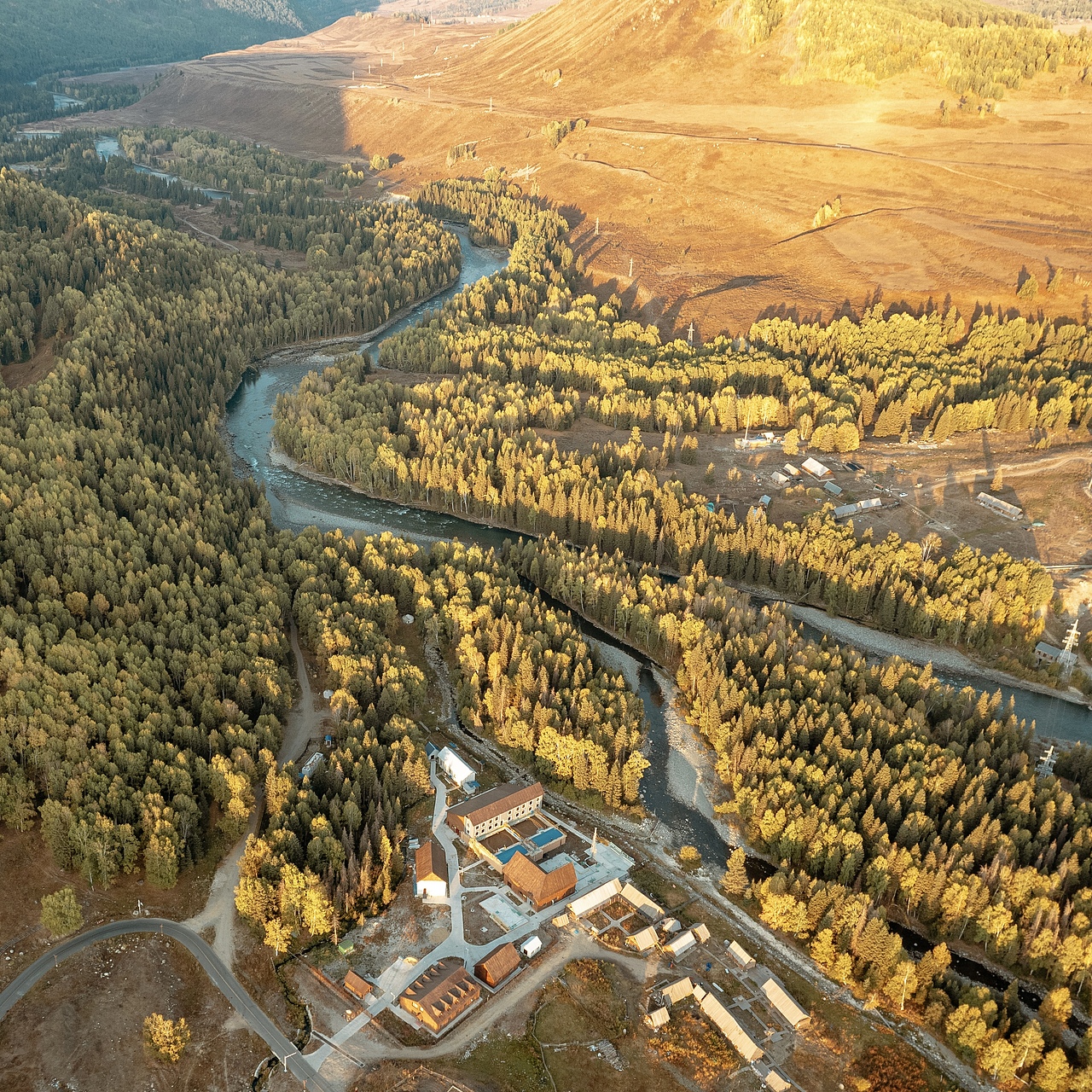 北疆喀纳斯禾木乡之旅（图ZMzE1NTgwMjQw） - 人文/纪实摄影 - 站酷设计师拾光朝圣者原创素材 - 站酷ZCOOL