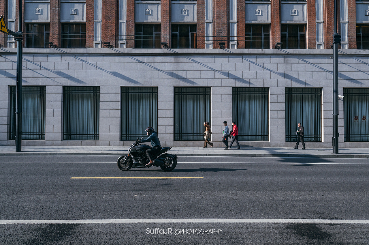 街头摄影 I 上海扫街（图ZMzYxNzUxOTc2） - 人文/纪实摄影 - 站酷设计师朱尼尔沙发SUFFA原创素材 - 站酷ZCOOL