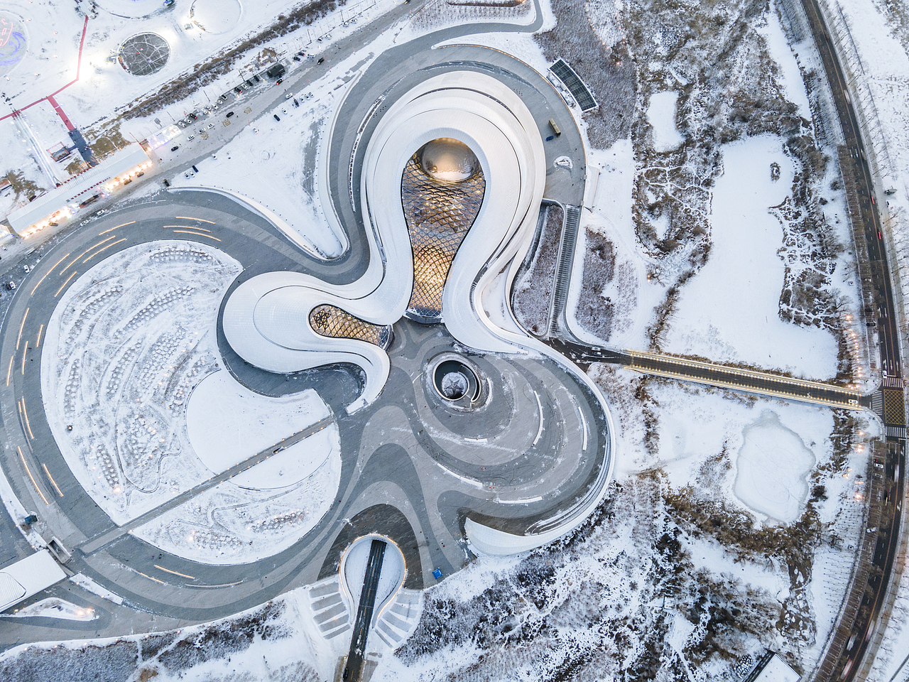 雪中的哈爾濱大劇院（圖ZMzI4NTkwNjg4） - 環(huán)境/建筑攝影 - 站酷設(shè)計(jì)師攝影師杜凱原創(chuàng)素材 - 站酷ZCOOL