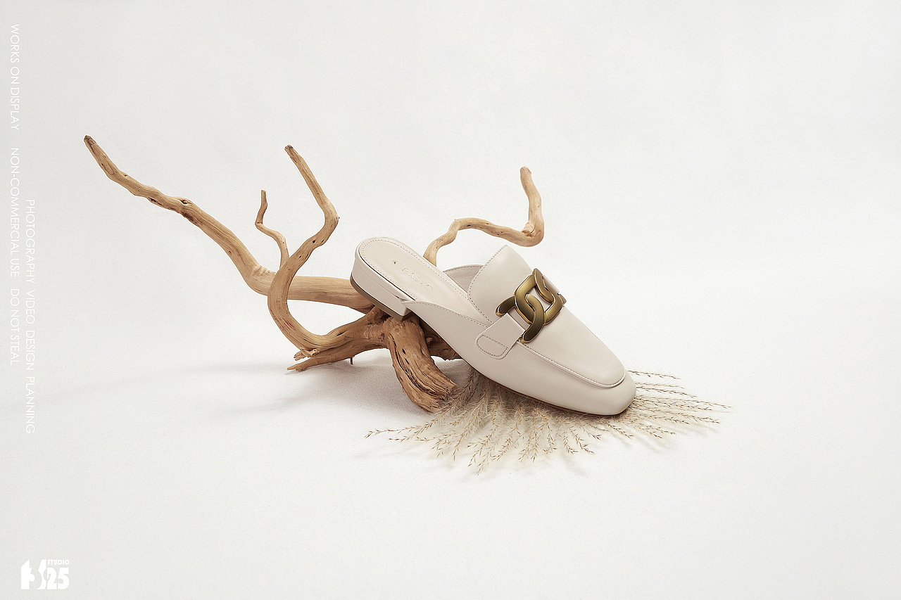 静物场景拍摄 ┃百思图女鞋系列┃三二五作品集（图ZMzM1MTM1MDMy） - 产品摄影 - 站酷设计师三二五视觉原创素材 - 站酷ZCOOL