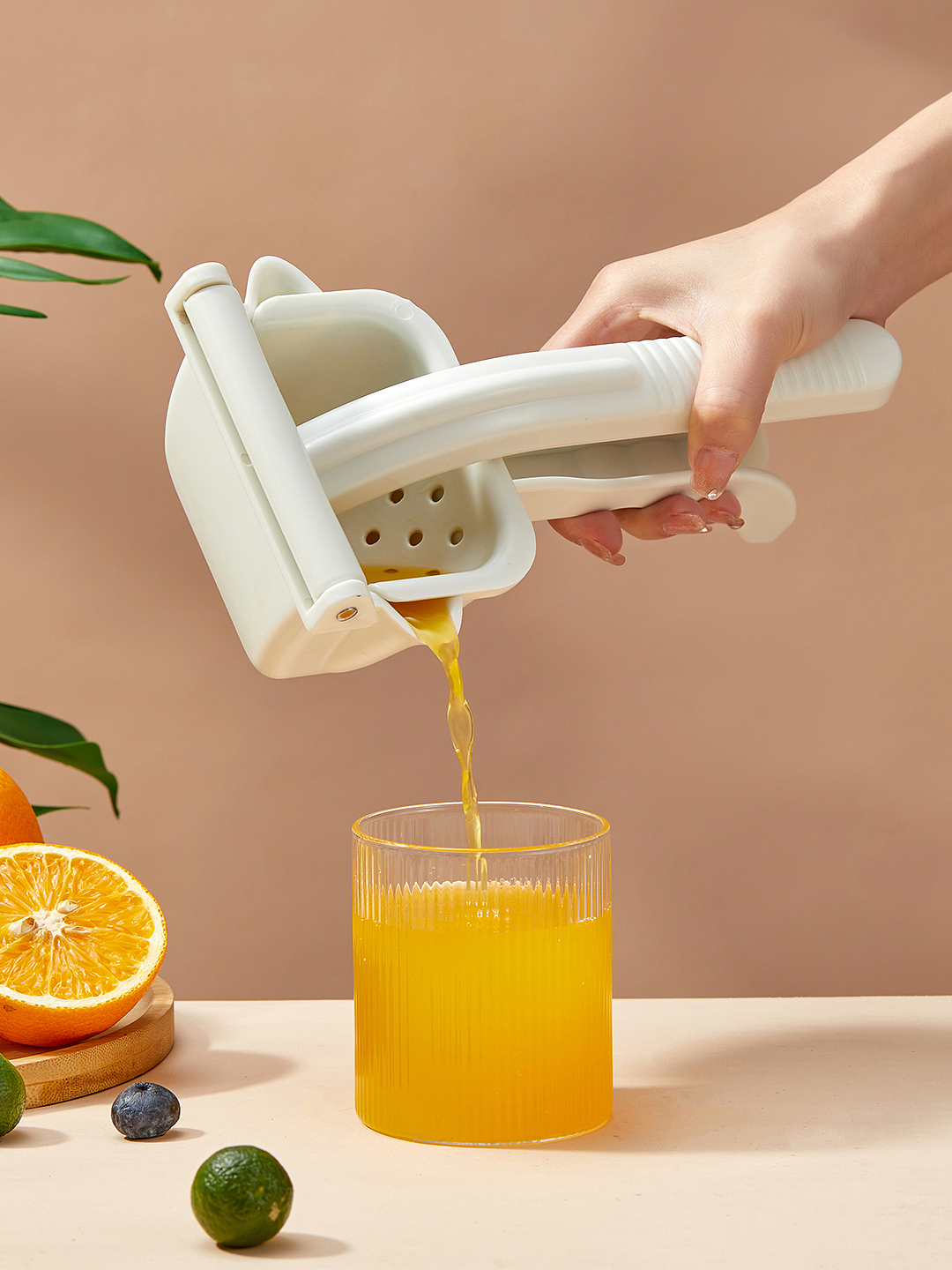 手动榨汁器产品拍摄（图ZMzU1NjIyOTk2） - 产品摄影 - 站酷设计师裕一原创素材 - 站酷ZCOOL