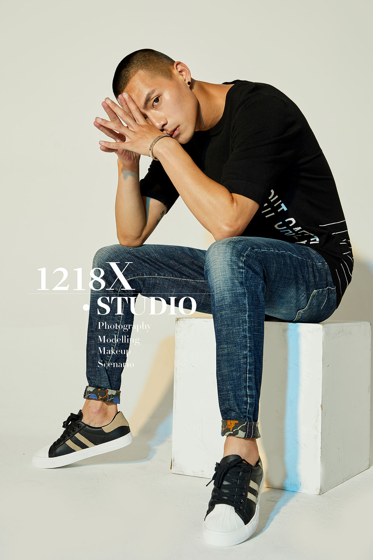 潮牌棚拍 男装 光影内模国模 纯背景拍摄