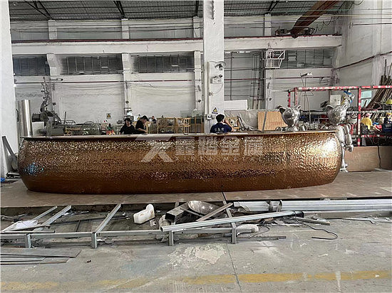 镜面水波纹不锈钢前台 公司大厅弧形金属吧台参考图