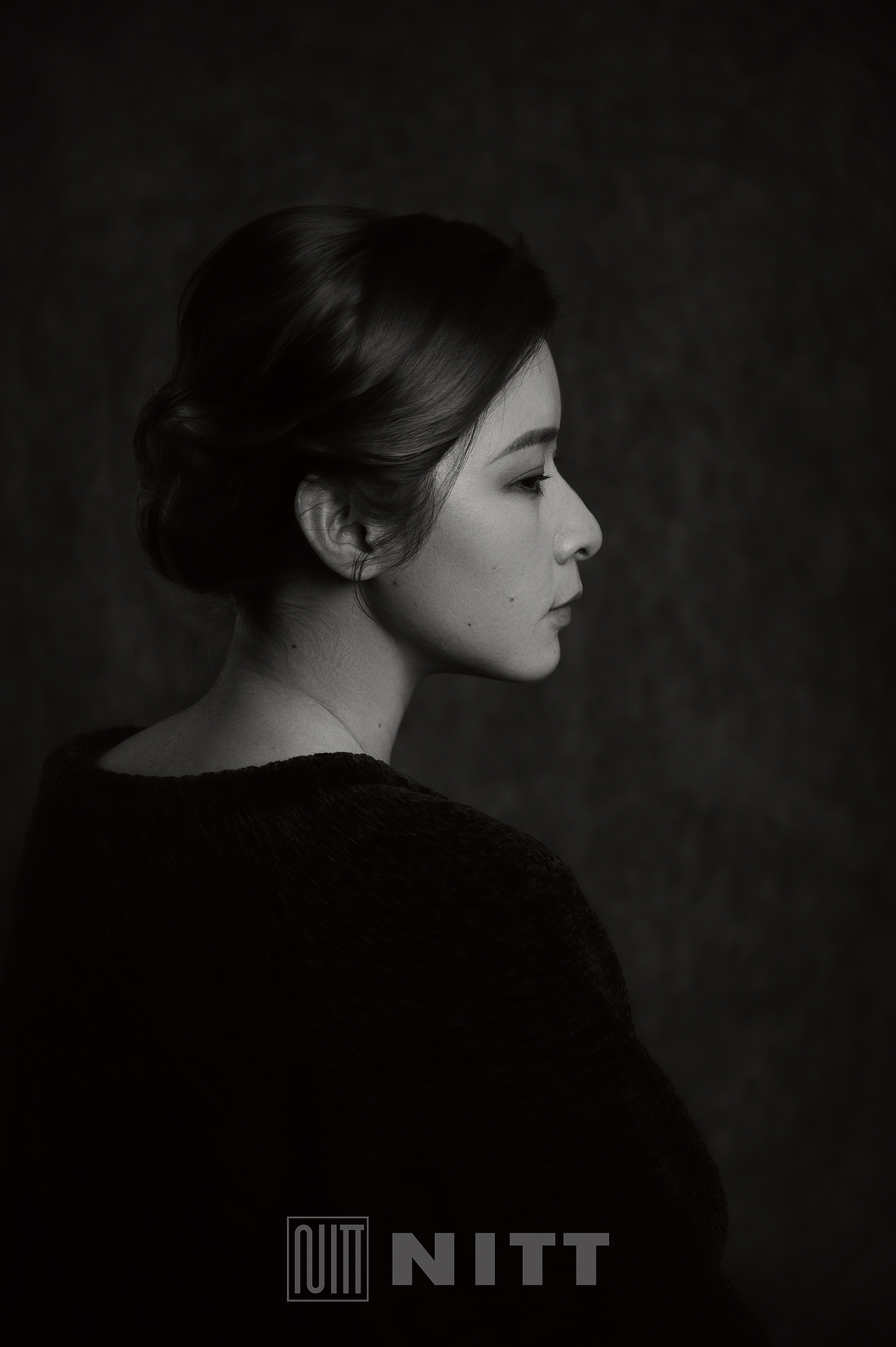 苏州女士形象照 肖像照 商务形象照（图ZMzE3NDA0MTI4） - 人像摄影 - 站酷设计师NITT_PHOTOGRAPHY原创素材 - 站酷ZCOOL