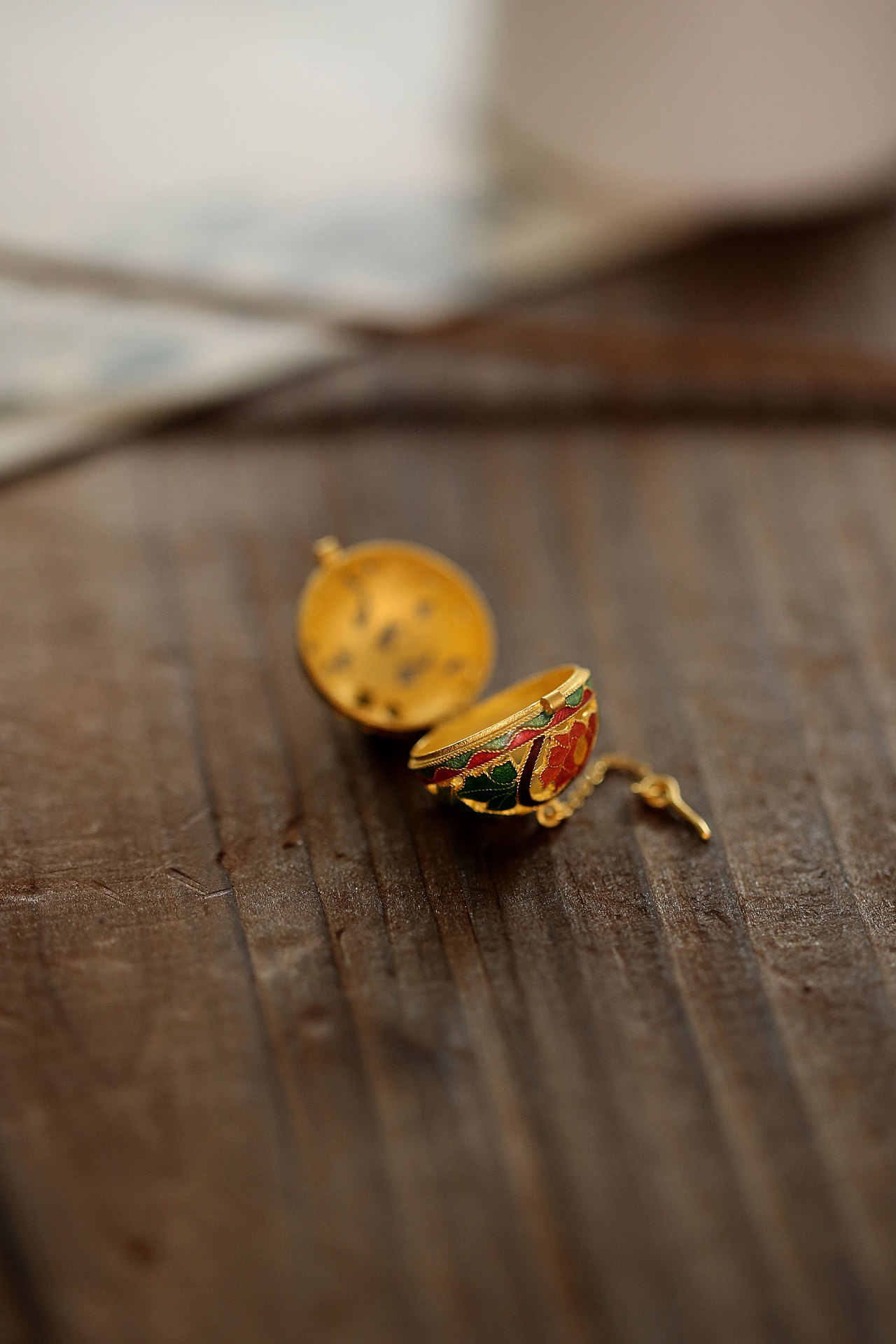 烧蓝艺术——花丝香囊球（图ZMzAxNTk0MTcy） - 首饰设计 - 站酷设计师京韵黄金原创素材 - 站酷ZCOOL