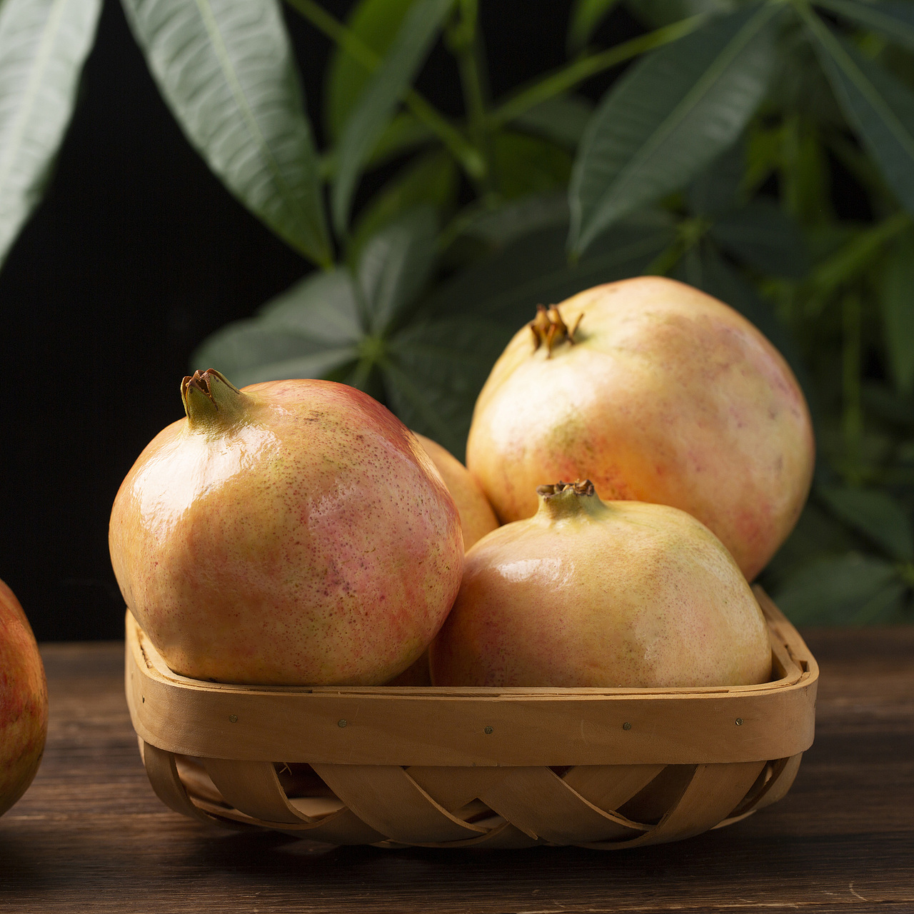 四川突尼斯红钻软籽石榴_有间图片社-站酷zcool