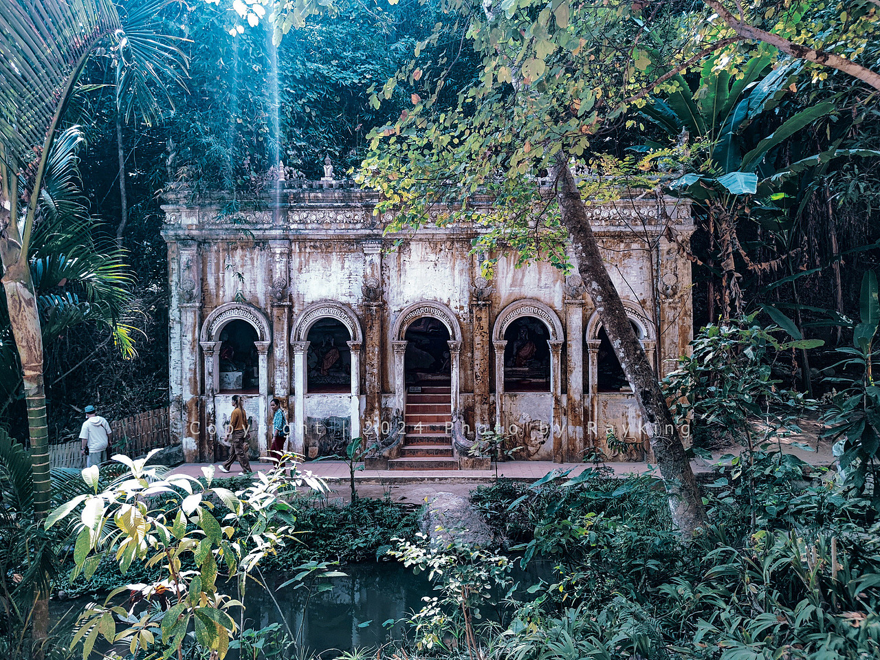 啪啦寺古老佛殿