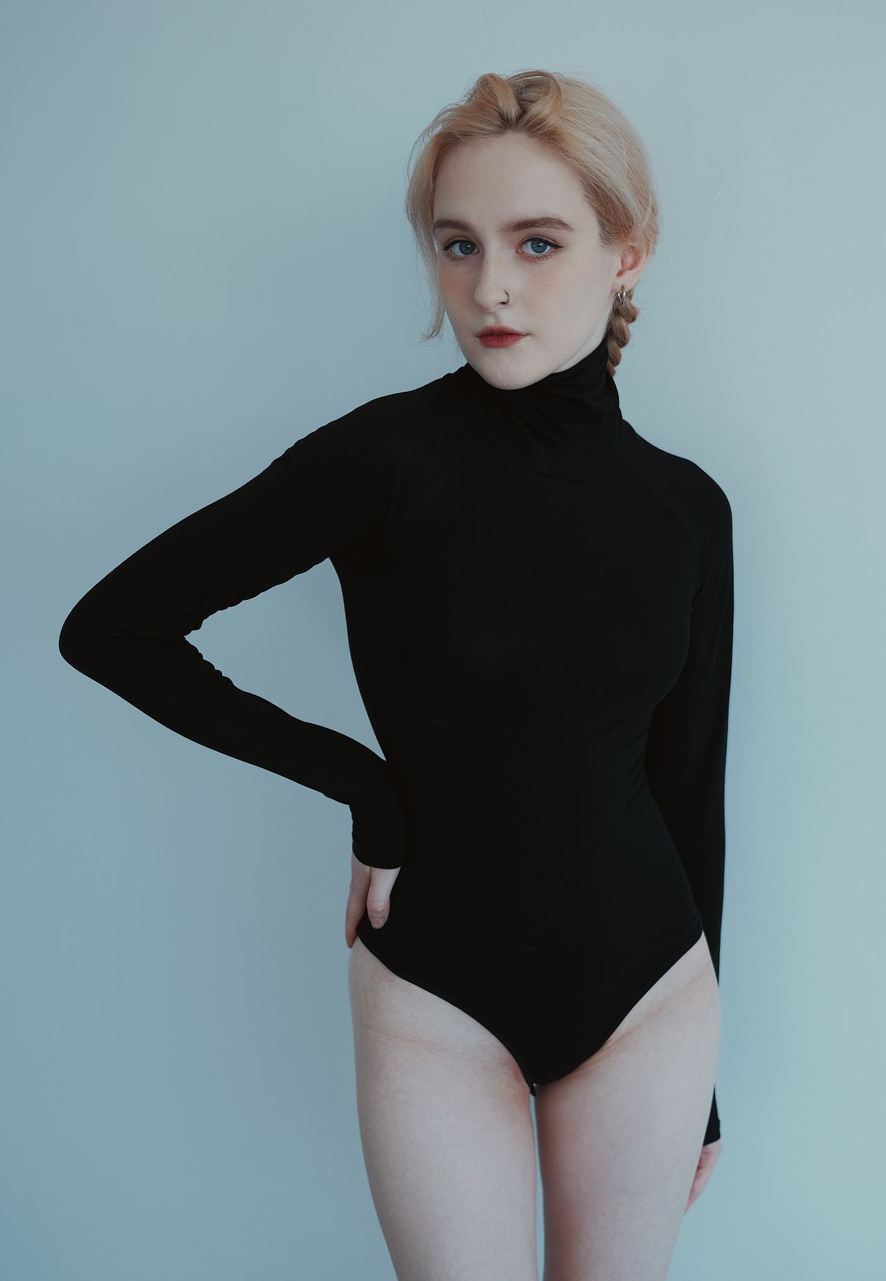 潮牌模特甜度超标RINA 服装女模 平面外国女模广告女模