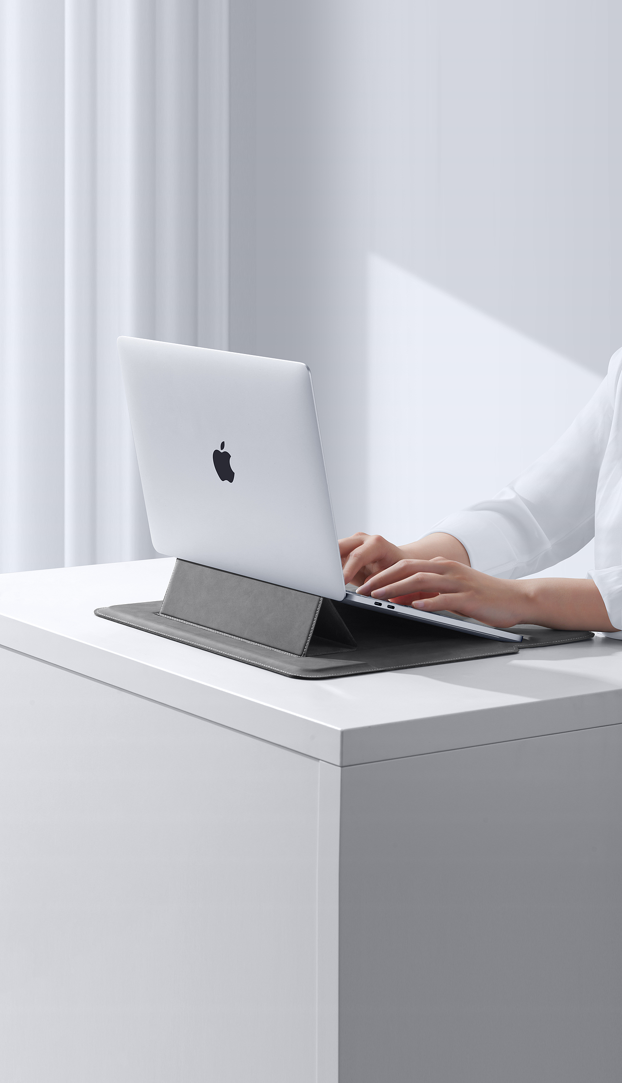 MacBook Pro 包/ 车载香薰