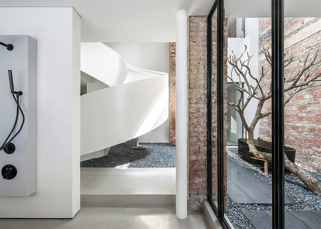 LEW丨厂房改造丨卫浴美学空间（图ZMzAwMjgxMDc2） - 商业空间设计 - 站酷设计师里与外创意原创素材 - 站酷ZCOOL