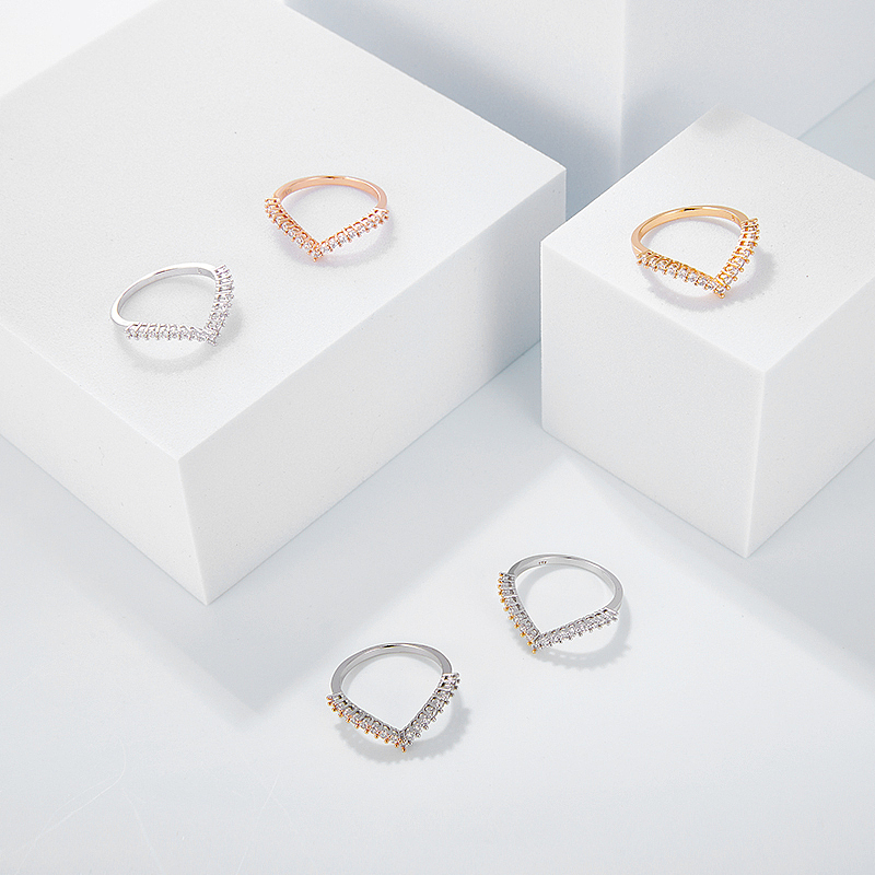 珠宝首饰拍摄 戒指简约光影场景图