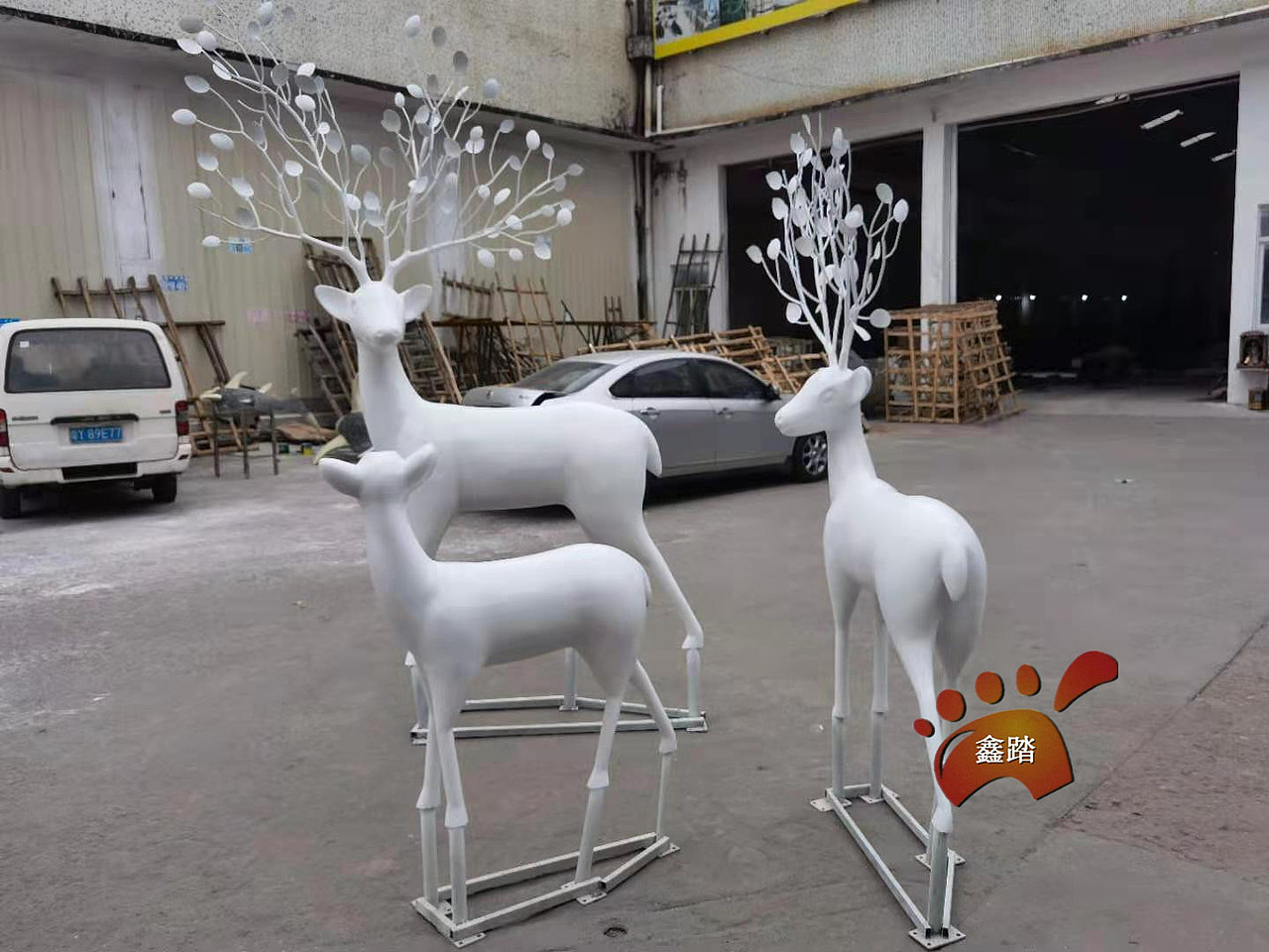 园艺景观不锈钢鹿群雕塑 不锈钢小鹿多样式