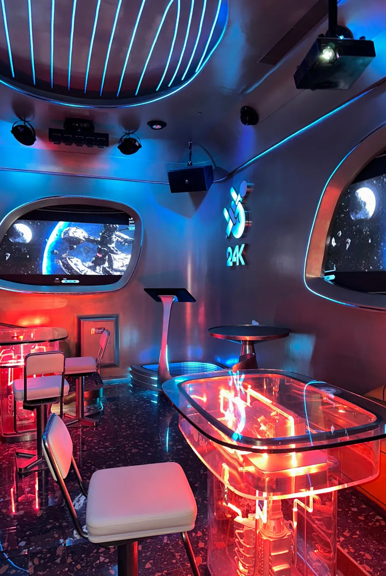 超有科技感的KTV设计！温莎24K·3店客户体验篇（图ZMzQ3MTE3NjM2） - 商业空间设计 - 站酷设计师新冶组设计原创素材 - 站酷ZCOOL