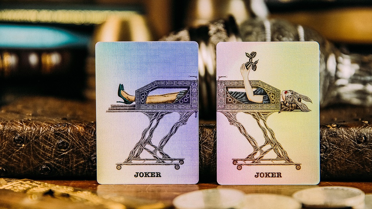 Illusionist 魔术师收藏纸牌扑克套装礼盒设计（图ZMzAxNDA1MTc2） - 包装 - 站酷设计师ARK方舟扑克原创素材 - 站酷ZCOOL