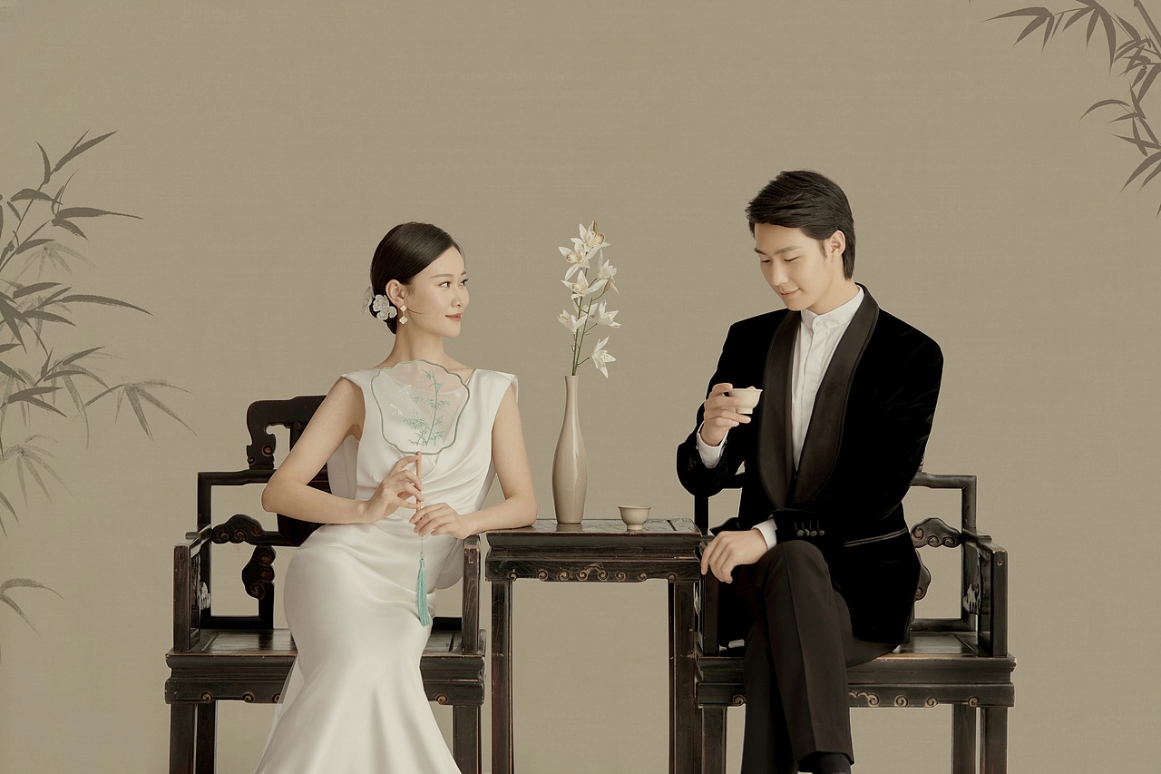 一眼美翻了!诗意温婉的中式工笔画婚纱照