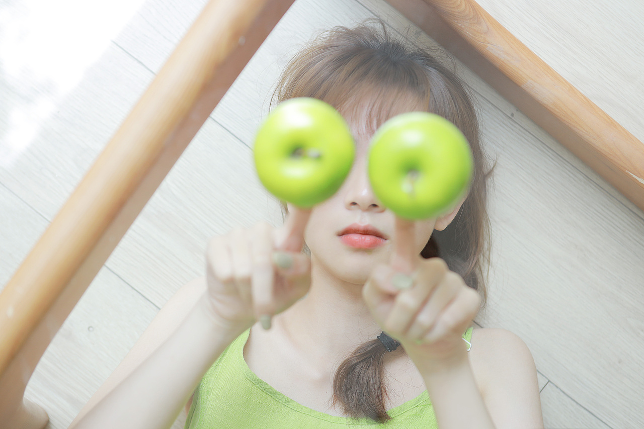 青苹果之恋（图ZMzAyMTk1MzUy） - 人像摄影 - 站酷设计师栩Film原创素材 - 站酷ZCOOL