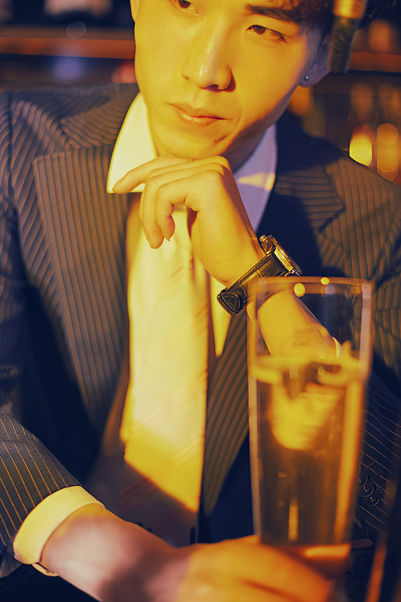 在精酿馆子拍摄的主题大片。感谢云湃精酿。（图ZMzUxNDAxMjAw） - 时尚/艺术摄影 - 站酷设计师小鹿在这里原创素材 - 站酷ZCOOL