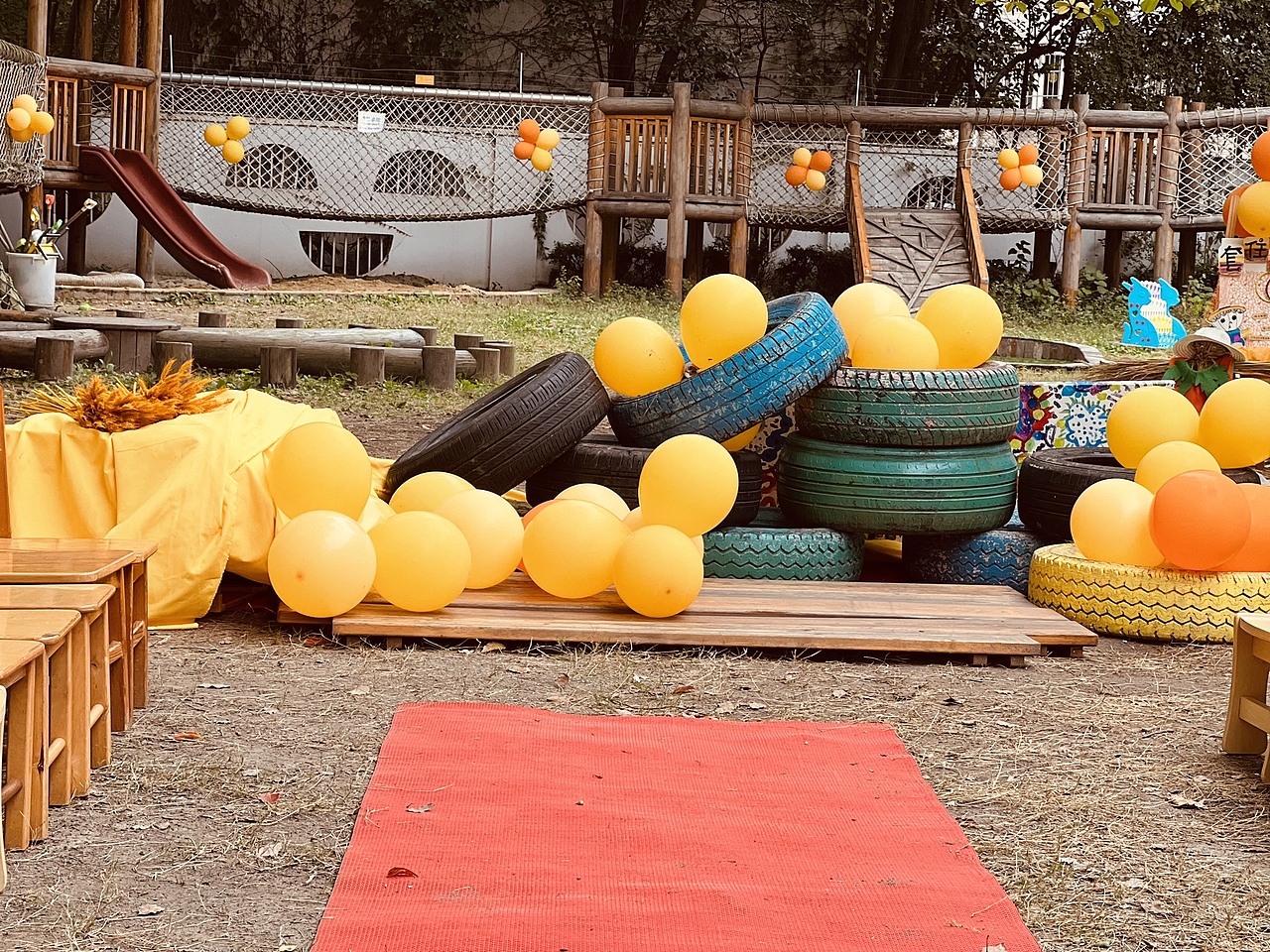 艺术美学｜空间布景·《秋日橙色派对》主大厅布景（图ZMzM0MTU1MzA4） - 雕塑 - 站酷设计师艺术美学张汉卿原创素材 - 站酷ZCOOL