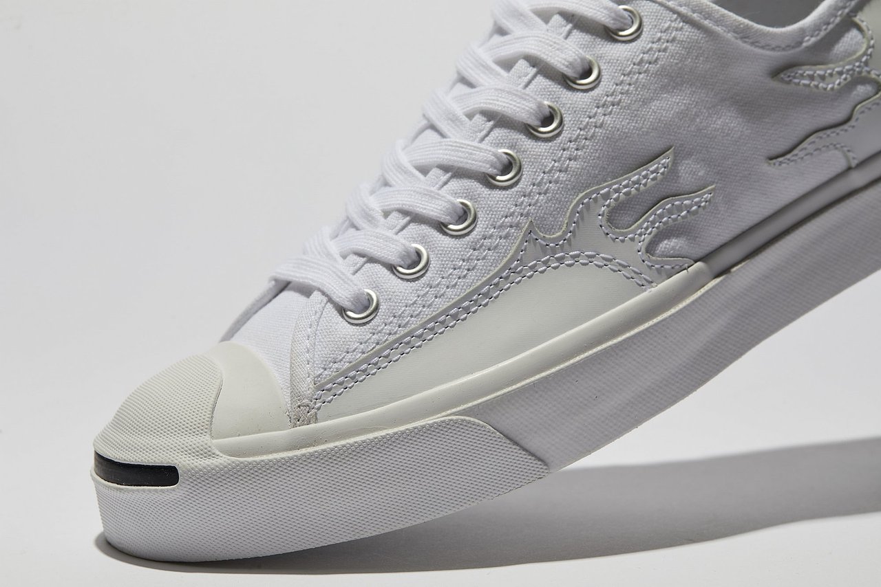 CONVERSE x 白色火焰