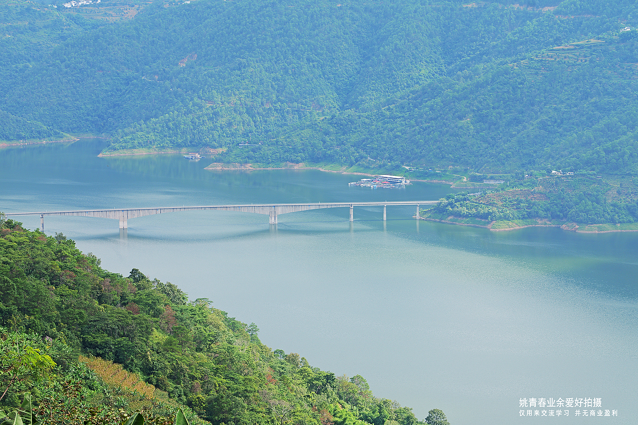 云南省临沧市凤庆县大寺乡澜沧江姚青春自然风光山水风景照片