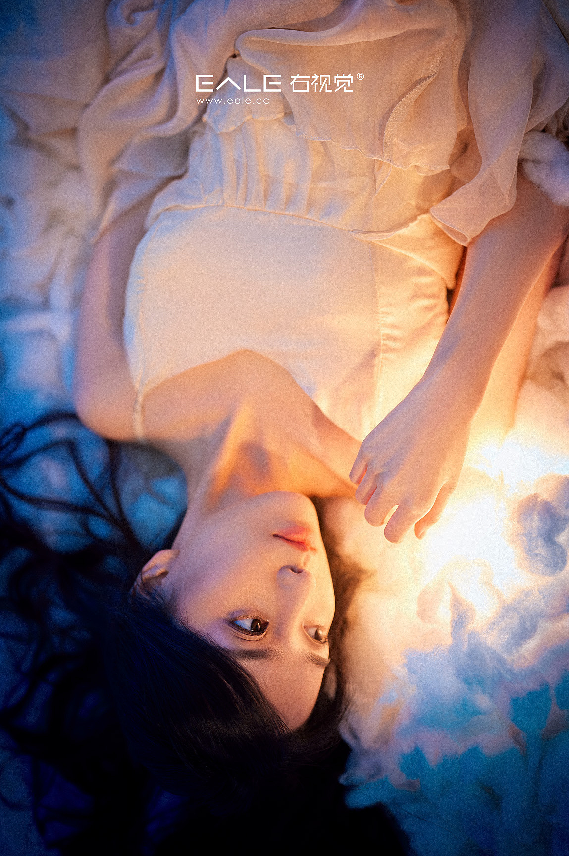 视觉创意人像 在云端（图ZMzMxMDIxMjI4） - 人像摄影 - 站酷设计师ealestudio原创素材 - 站酷ZCOOL