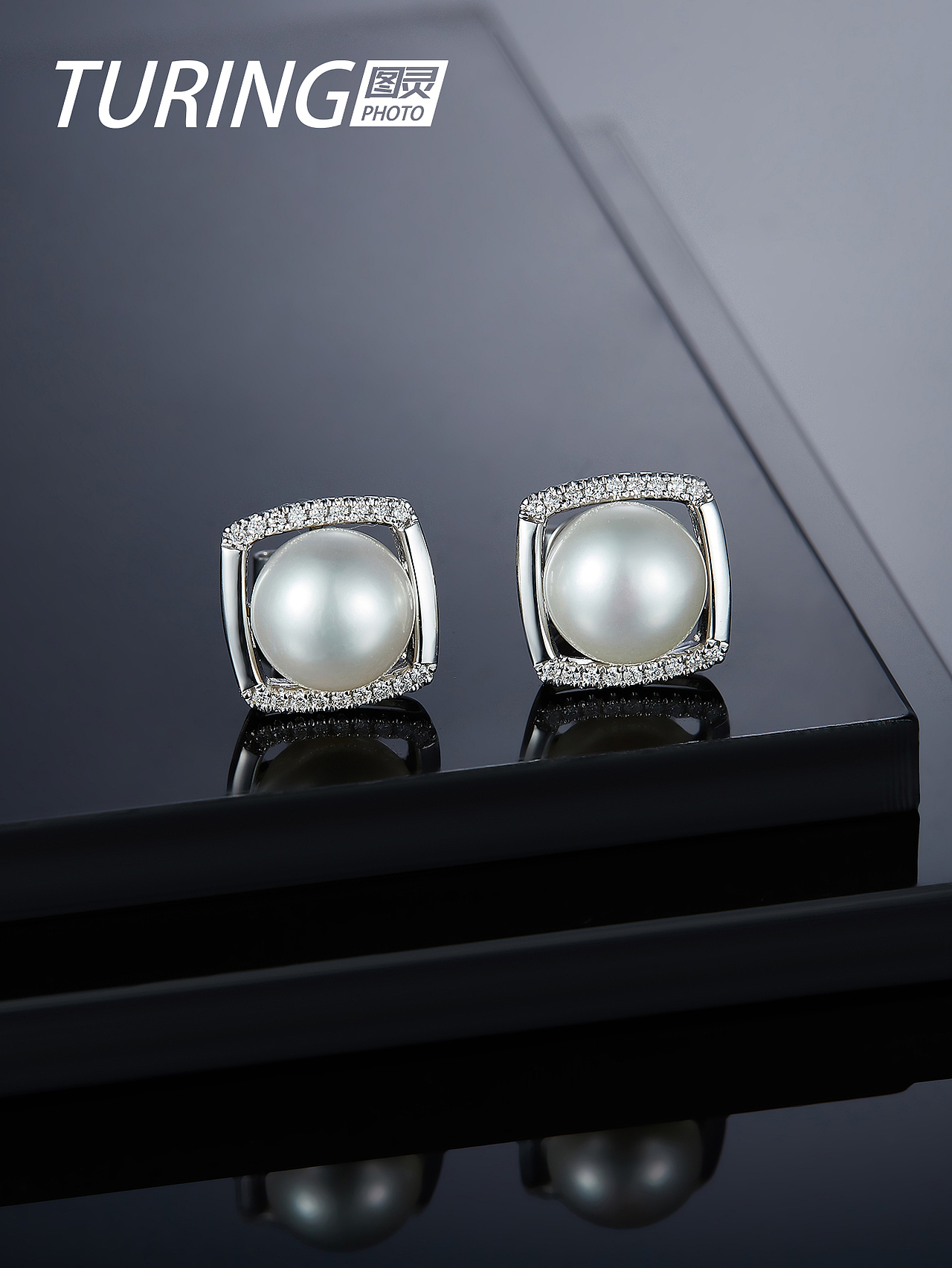 黑色台阶式大景深虚化场景