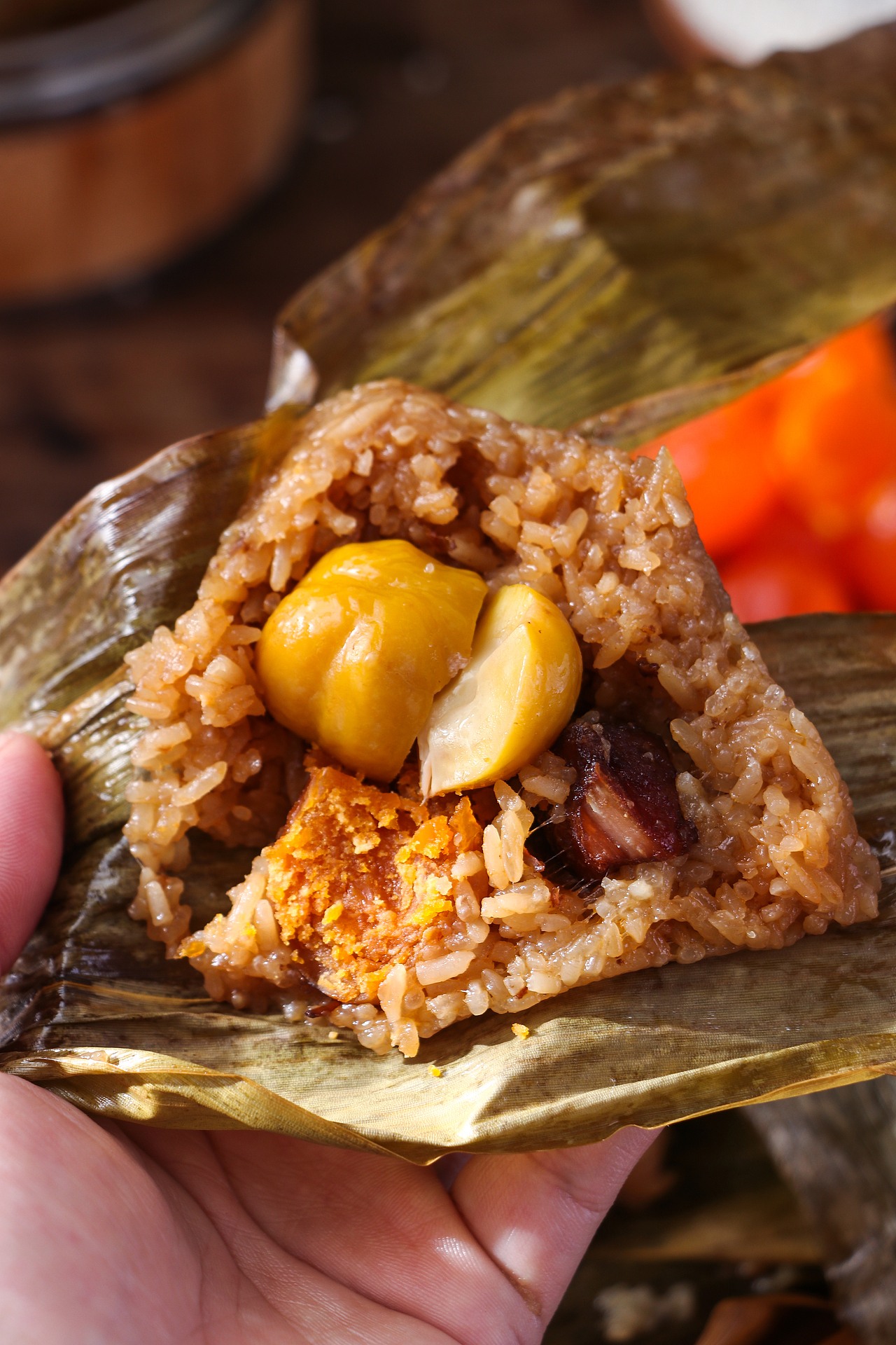 闽南福建烧肉粽粽子 传统新鲜蛋黄烧肉粽鲍鱼海鲜粽子