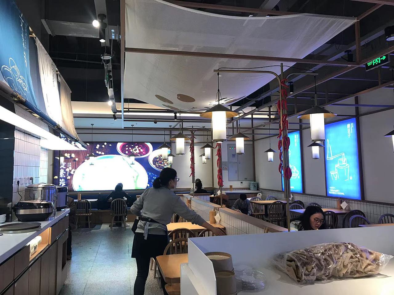 【HDD作品】成都文素芳豆花饭&锦华店（图ZMzM0MDQ4NDUy） - 酒店餐饮设计 - 站酷设计师HDD成都贺设计原创素材 - 站酷ZCOOL