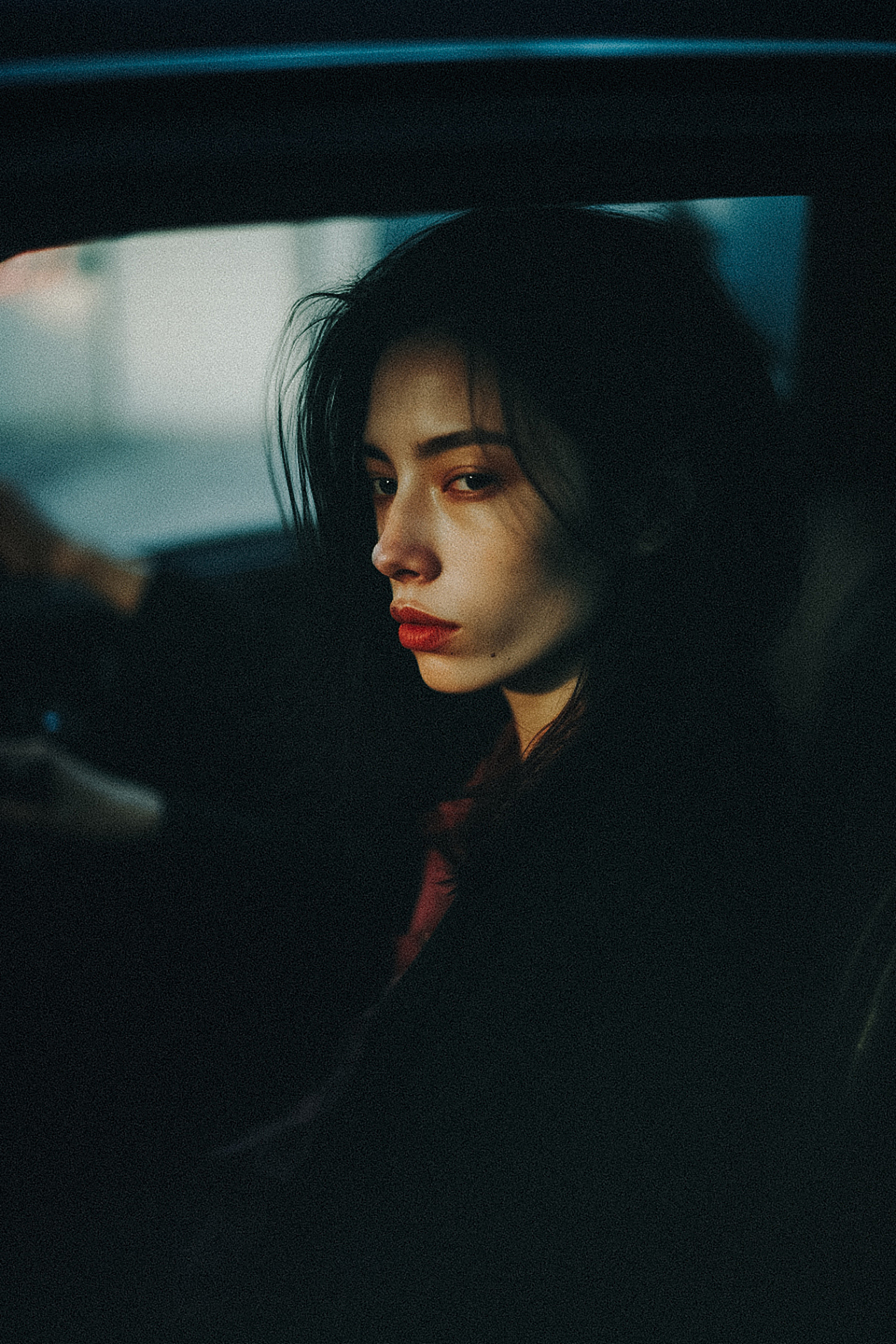 flowerpunk Female in car [Midjourney+Ps]（图ZMzU3NDk2MDIw） - AI作品 - 站酷设计师LoHoo吕灏原创素材 - 站酷ZCOOL