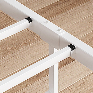 PHO_0V1PEQVD 1 铁 爱心型铁床