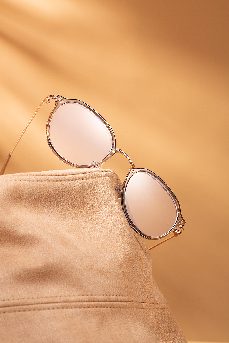 眼镜摄影 | 创意产品拍摄太阳镜车图眼镜造型海报