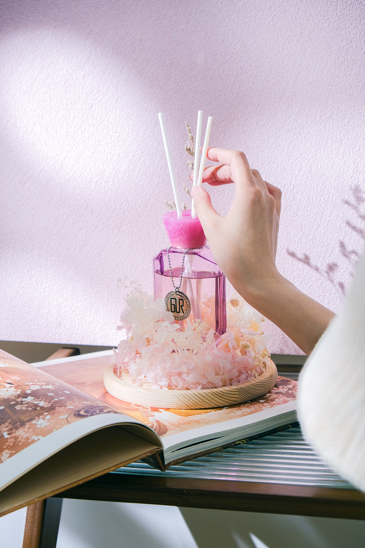 2024开年红《春天花园》香薰蜡烛（图ZMzYyNzY2MjMy） - 生活用品 - 站酷设计师张小军ROYZHANG原创素材 - 站酷ZCOOL